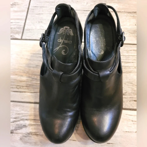 DANSKO Franka black leather wedge ankle strap studs heeled clogs casual W 10.5 - Picture 5 of 16